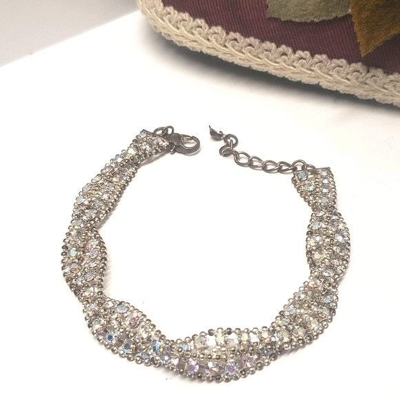 Jewelry - Beautiful Crystal Braided Bracelet